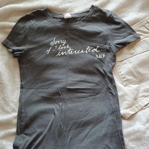 🟦 Abercrombie Interested T shirt